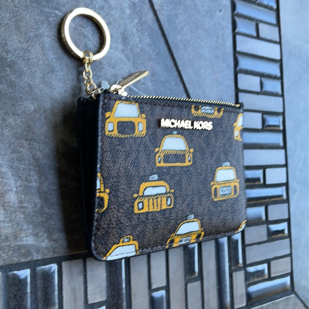 NEW YORK CITY Jet Set Travel Sm TZ Coinpouch - Picture 2 of 16